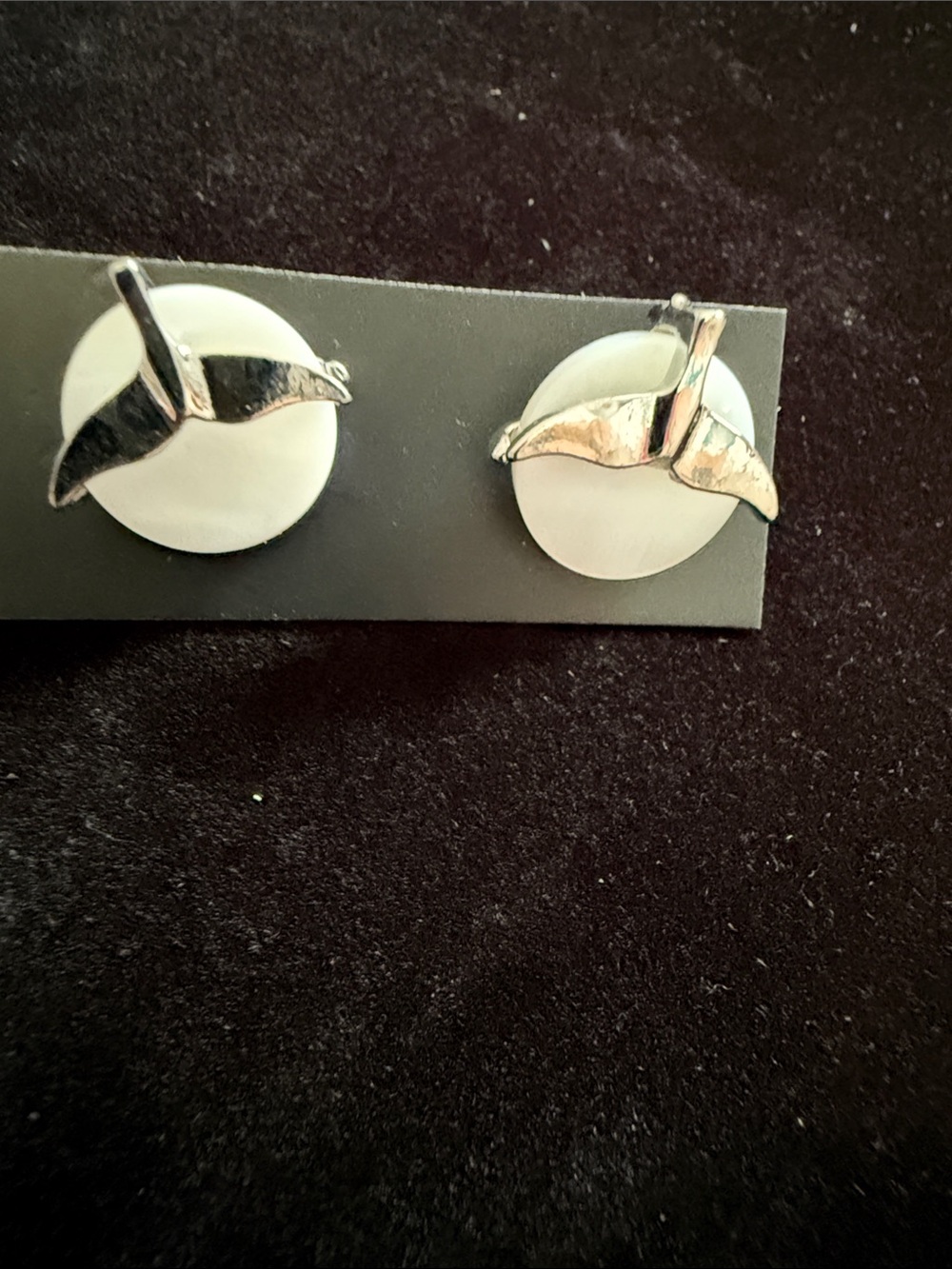 NWT 1/2” Women’s silver Whale Tail Stud Earrings with White base